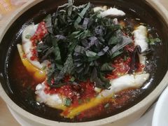 紫苏碎鱼头-憨伢子·家常菜小食堂·有锅气の炒菜(江汉路店)