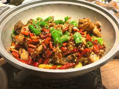香锅牛蛙-辛香汇(飞洲店)