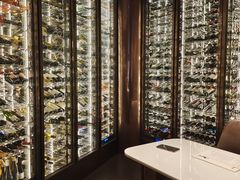-wineapp葡萄酒餐吧(外滩金融中心店)