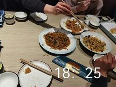 -小船渔村•大连菜•大连焖鱼(黄河路店)