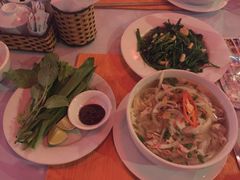 -Lanterns Vietnamese Restaurant