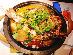 清江鱼-鸣记脆皮烤鱼·海鲜烤鱼(三八广场店)
