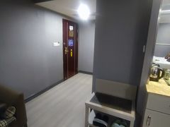 -贵州龙悦大酒店(贵阳喷水池地铁站店)