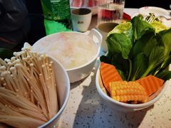 -三人行骨头王火锅(长寿店)