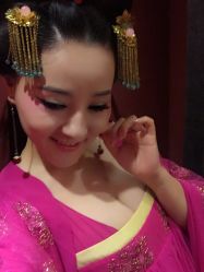 -盘子女人坊生日照·摄影馆(华强店)