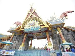 -七彩云南欢乐世界