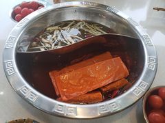 -憨铁匠老火锅(龙岗万科里店)