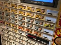 -横浜家系ラーメン壱角家(新宿アルタ裏店)