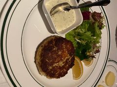 招牌蟹肉饼-Wolfgang’s Steakhouse 沃夫冈牛排馆(上海白玉兰广场店)