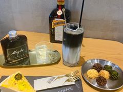 -ZING COFFEE 镜咖啡