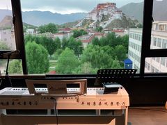 -平措康桑·和牛自助观景餐厅(布达拉宫店)