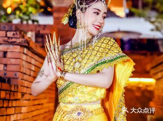 和妈妈住在西双版纳洲际酒店 吃完早餐刚好看见酒店里有