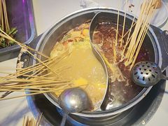 -钢管厂五区小郡肝串串香(蜀都万达店)