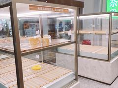 面包甜点陈列柜-奈雪的茶(市百一店)