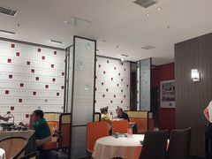 -鸽子侯·家宴·平价海鲜(绿地店)