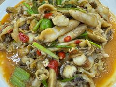 -霞涌市场海鲜摆卖区