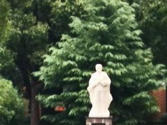 -上海理工大学附属杨浦少云中学