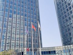 -上海跨国采购会展中心