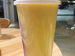 鲜榨雪梨橙-轻蔬不用等·素食(江苏路店)