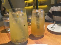 -三勾JJJ Burger&Coffee(梅溪湖店)