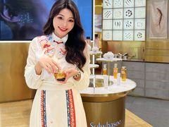 -百盛(万象城店)