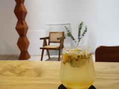 百香果凤梨苏打水-A30 BISTRO