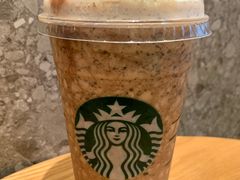 摩卡可可碎片星冰乐-星巴克(深圳港隆城分店)