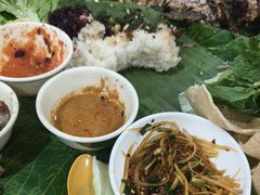 -沐毫傣泐云南菜孔雀宴•手抓饭傣味烧烤(曼听公园店)