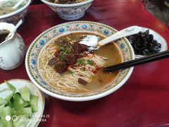 -金杨拉面王小吃面馆·牛三宝面·红烧牛肉粉