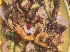 -休记光头香辣蟹干锅(绵竹店)