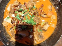 -富正毅三下锅·湘西韵味(天门山索道店)