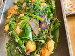 -Hoang Yen Vietnamese Cuisine