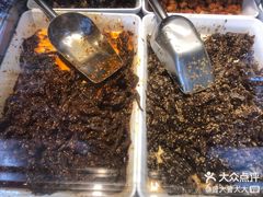 -鑫记婆婆兔·成都特产·兔头手撕兔(太古里店)