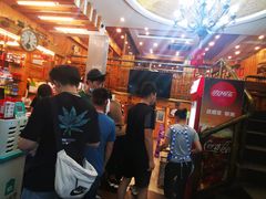 -老东镇啤酒屋海鲜加工·蒸汽海鲜·海鲜烧烤(台东店)