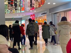 -名创优品(北京新中关购物中心地铁层店)