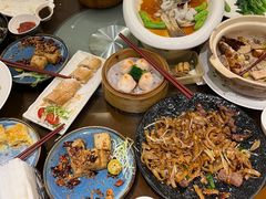 -广州中心皇冠假日酒店·百粤楼