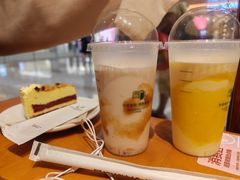 -西西弗书店&矢量咖啡(壹方购物中心店)
