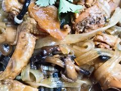 -关东小磨东北菜(上海长风大悦城店)