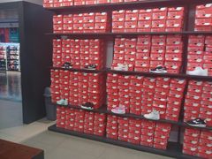 -五环Outlets(高新工厂店)