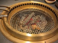 -铭牛烧肉·和牛海鲜自助(高新月牙湖店)