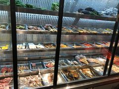 面包甜点陈列柜-胡子烧烤&徐州菜馆(华山路店)