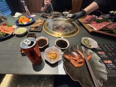 -铭牛烧肉·和牛海鲜自助(高新月牙湖店)