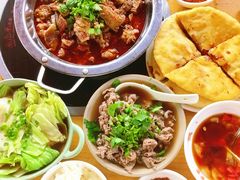 -大众跷脚牛肉馆·非遗传承单位(峨眉山店)