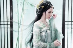 -九月鹰飞汉服摄影工作室