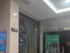 -金摩尔健身游泳(万象城鼎丰大厦店)