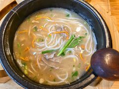 -勺子米线·云南传统小吃市集(四方街店)