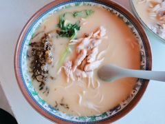 -明呈黄鱼面馆(斜土路店)