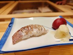 极鲷手握寿司-镹·鱼料理  国产鱼使用店