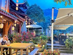 -华冠悠岚·庭院餐厅(青城后山店)