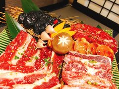 -山川小町·极番烧肉(新地假日广场店)